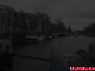 Skutečný holandský volání dívka vyjížďky a saje dospělý video výlet lad